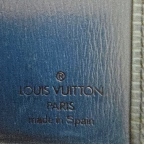 Louis Vuitton Blue Epi-Leather Wallet! Excellent condition! - Picture 2 of 7